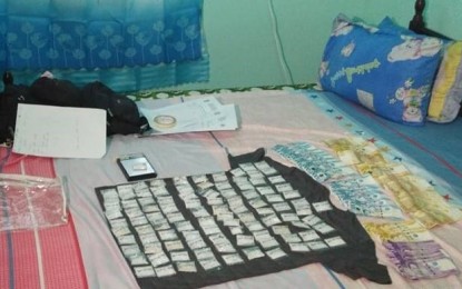<p>Police operatives recover a total of 102 sachets of shabu with an estimated value of PHP2.727 million following a buy-bust operation that claimed the life of drug suspect Leoner Jalandoon in Victorias City, Negros Occidental on Sunday (April 28, 2019). <em>(Photo courtesy of Bombo Radyo Bacolod)</em></p>
<p> </p>
