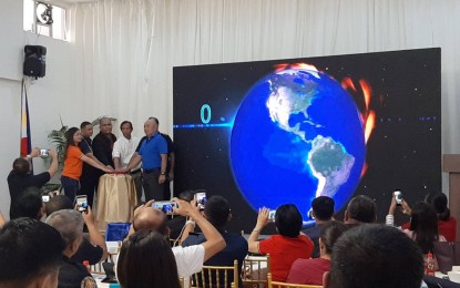 <p><strong>DISASTER PREPAREDNESS. </strong> The launch of the 'Enhanced Operation Listo' manual headed by the Department of the Interior and Local Government  Local Government Operations Officer V Anthony Ian G. Andeleza (third from left) at the Eagle’s Hotel in Antique’s San Jose de Buenavista on Tuesday (April 30, 2019).The manual has been launched in five provinces, including Antique.<em> (PNA photo by Annabel Petinglay) </em></p>