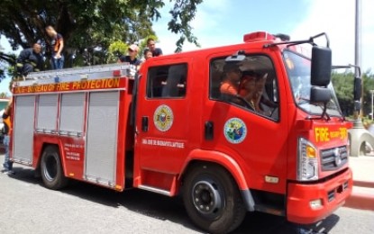 <p><strong>STAY PUT.</strong> The Bureau of Fire Protection Antique Marshal Randy Pudadera says on Thursday (May 2, 2019) that municipalities with only one firetruck can't use the vehicle to deliver water in drought stricken areas. It should be on standby and ready at any time in case of fire. <em>(PNA photo by Annabel J. Petinglay)</em></p>