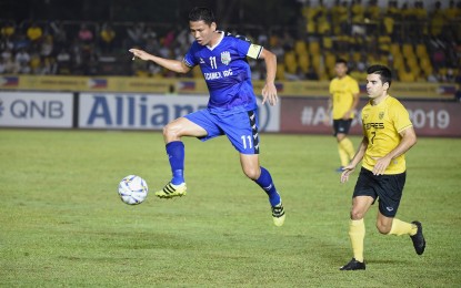 <p><strong>PITCH ACTION.</strong> Vietnam’s Becamex Binh Duong beats Ceres-Negros, 1-0, in the  Group G match on Wednesday night (May 15, 2019) at the Panaad Park Stadium in Bacolod City to book a trip to the ASEAN Zone semi-finals of AFC Cup 2019.  The already qualified Filipino squad will face another Vietnamese team, Hanoi FC, in the two-leg semis on June 18 and 25. <em>(Photo from the AFC Cup Twitter account)</em></p>
<p><em> </em></p>