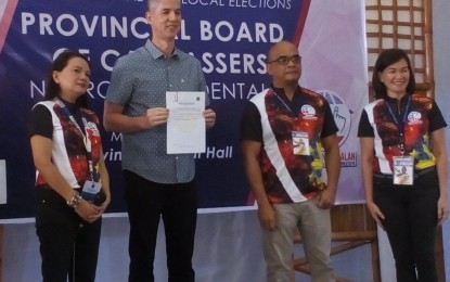 <p><strong>THE NEXT GOVERNOR.</strong> Outgoing vice governor Eugenio Jose Lacson (2<sup>nd</sup> from left) was proclaimed the governor-elect of Negros Occidental by the Provincial Board of Canvassers led by chairperson Salud Milagros Villanueva (left) on Friday (May 17, 2019). Lacson garnered 827,657 votes, or 94.79 percent of the total votes cast. <em>(PNA photo by Nanette L. Guadalquiver)</em></p>
<p> </p>