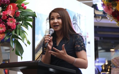 <p>Former journalist Mylah Reyes Roque takes on a personal mission to capture and record the memories in Marawi City after the devastating war and just before the government completes its full refurbishments. </p>
