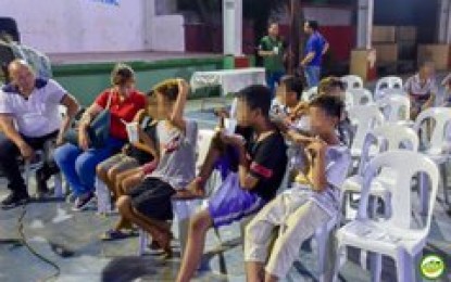 <p><strong>RESCUED.</strong> Authorities rescue street children, including those sniffing solvent, on Thursday in two barangays in Novaliches, Quezon City. Through Oplan Sagip Batang Solvent, children are provided shelter, reformative and reintegrated interventions, and develop resistance to drug use. <em>(Photo courtesy of PDEA)</em></p>