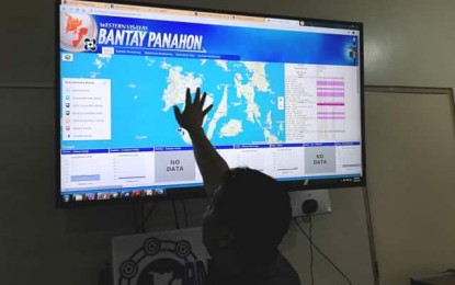 <p><strong>WEATHER WATCH.</strong> The Department of Science and Technology in Western Visayas (DOST 6) urges the local government units to utilize its web-based monitoring system 'Bantay Panahon' for real-time weather updates. DOST 6 said Tuesday (June 25, 2019) the information found in the system can help LGUs to prepare early against flooding.<em> (PNA Photo by Gail Momblan)</em></p>
