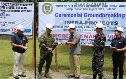 <p><strong>BREAKING GROUND.</strong> Public Works Secretary Mark Villar (center) leads the ceremonial groundbreaking of various infrastructure projects inside Camp Tecson at the First Scout Ranger Regiment in San Miguel, Bulacan on Thursday (June 27, 2019). Also in photo are (from left) Department of Public Works and Highways 3 (Central Luzon) Director Roseller Tolentino, Army Commanding General, Lt. Gen. Macairog S. Alberto, First Scout Ranger Regiment Commander, Brig. Gen. William N. Gonzales, and District Engineer Ramiro Cruz. <em>(Photo courtesy of First Scout Regiment, PA)</em></p>