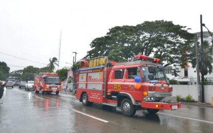 <p><strong>DISASTER RESILIENCE MONTH.</strong> A motorcade along Iloilo City’s major thoroughfare marks the start of the National Disaster Resilience Month celebration in Western Visayas on Monday (July 1, 2019). Civil Defense Regional Director for Western Visayas Jose Roberto Nuñez underscored the significance of having resilient communities, especially in schools, with the onset of rainy season, when flooding occurs. <em>(PNA photo by Ian Paul Cordero)</em></p>