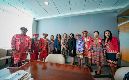 <p><strong>UN VISIT.</strong> Tribal leaders pose with Permanent Forum on Indigenous Issues (PFII) Secretariat officer-in-charge Rosemary Lane (6th from left) and Presidential Communications Operations Office Undersecretary Lorraine Marie Badoy (5th from right), during a meeting at the United Nations Headquarters in New York City on Monday (July 1, 2019). They are calling on the UN to help end the communist armed conflict in the Philippines. (<em>Photo by Mac Villarino/PCOO)</em></p>