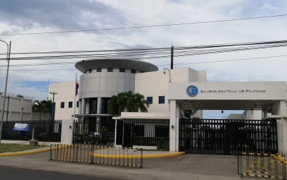 <p>The Bangko Sentral ng Pilipinas Tacloban branch. <em>(PNA photo by Sarwell Meniano)</em></p>