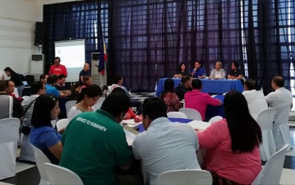<p><strong>DENGUE OUTBREAK.</strong> Iloilo Governor Arthur Defensor, Jr. announces that he will issue an executive order declaring a dengue outbreak in the province during a meeting with town mayors on Thursday (July 4, 2019). All the municipal mayors agreed to conduct a province-wide clean-up drive for four consecutive Saturdays starting July 6 to prevent the spread of the mosquito-borne disease. <em>(PNA Photo by Gail Momblan)</em></p>