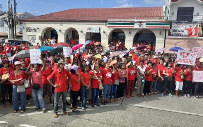 <p><strong>GALANO SUPPORTERS.</strong> Hundreds of supporters of reelected Mayor Jessie Galano gather in front of the Paoay town hall on Monday (July 8, 2019) to show their support to the municipal chief executive who was dismissed by the DILG last week. Vice Mayor Romulo Acdal will assume the mayoral post as the embattled Galano appeals his dismissal. <em>(Photo courtesy of Paoay Local Government Unit)</em></p>