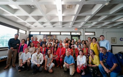 <p><strong>ANTI-INSURGENCY DRIVE.</strong> Tribal leaders pose with members of the Filipino community, in a forum hosted by the Philippine Cultural and Civic Center Foundation, Inc. in Milwaukee, Wisconsin on Sunday (July 7, 2019). They appealed to Filipinos to help expose the atrocities of the CPP-NPA-NDF. <em>(Photo by Mac Villarino/PCOO)</em></p>