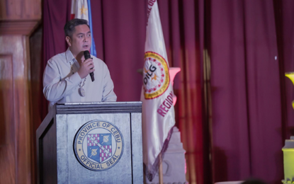 <p><strong>PARTICIPATORY GOVERNANCE.</strong> Communications Secretary Martin Andanar delivers a speech during the Dagyaw 2019: Open Government and Participatory Governance Regional Town Hall Meeting in Cebu City on Tuesday (July 9, 2019). Andanar highlighted the importance of bringing the government closer to the people to clarify and further strengthen government programs that affect local communities. <em>(PCOO photo)</em></p>