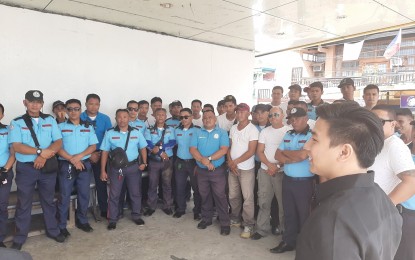 <p><strong>SETTING AN EXAMPLE.</strong> Catbalogan City Mayor Uy (in black) meets with traffic enforcers on Friday (July 12, 2019). The mayor asked local traffic enforcers to set an example by obeying traffic laws after receiving several complaints that members of the local traffic force don't wear a helmet while driving a motorcycle. <em>(Photo from FB page of Mayor Dexter Uy)</em></p>