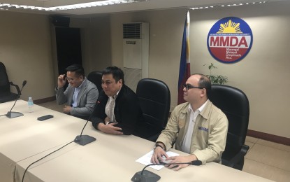 <p><strong>MMDA ON EMERGENCY POWERS. </strong>MMDA General Manager Jojo Garcia (middle) answers questions from the media about the recent filing of a bill that will grant President Rodrigo Duterte emergency powers in dealing with the country's traffic woes. <em>(PNA photo by Raymond Carl Dela Cruz)</em></p>