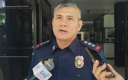 <p><strong>BORDER PATROL.</strong> Police are working closely with the Philippine Army in conducting border control operations to prevent the spillover of violence from Negros Oriental, Col. Romeo Baleros, director of Negros Occidental Police Provincial Office, said on Friday (July 26, 2019). Policemen in Negros Occidental were also told to always be alert to defend police stations. <em>(PNA photo by Nanette L. Guadalquiver)</em></p>