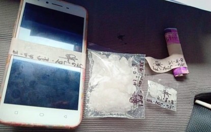 <p><strong>SHABU SEIZED</strong>. About PHP204,000 worth of suspected shabu was seized by agents of Philippine Drug Enforcement Agency from suspect Jaime Gucio in a buy-bust at Barangay Bagtic, Silay City in Negros Occidental on Monday. <em>(Photo courtesy of PDEA-Western Visayas)</em></p>