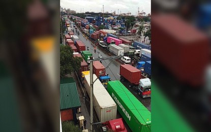 <p><strong>HEAVY TRAFFIC TOWARDS MANILA PORT. </strong>The slow processing of trucks at the Port of Manila brought by inclement weather caused severe gridlock in Roxas Boulevard, R10 and other roads going to the said port on August 9, 2019. <em>(Photos courtesy of MDRRMO)</em></p>