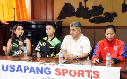 <p><strong>SURE GOLDS</strong>. Muaythai Association of the Philippines (MAP) secretary-general Pearl Managuelod (left) says they can win at least four gold medals in the upcoming 30th Southeast Asian Games during last the TOPS forum at the National Press Club on Thursday (Aug. 15, 2019). Also in photo are (from left) dart player Bebang Orbeta, TOPS president Ed Andaya, and boxer and Josie A. Gabuco.<em> (Photo courtesy of TOPS)</em></p>