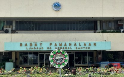 <p>Facade of the city hall building of General Santos City. <em>(PNA GenSan file photo)</em></p>