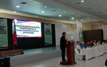 <p><strong>FIGHTING INSURGENCY</strong>. Regional Peace and Order Council-Bicol chairman Mayor Noel Rosal notes the importance of Executive Order No. 70 during the Regional Orientation on Localizing EO 70 at the Legazpi City Convention Center on Tuesday (Aug. 20, 2019). He said the creation of a Regional Task Force to End Local Communist Armed Conflict (RTF-ELAC) would boost the delivery of basic services to residents in identified insurgency-affected areas. <em>(PNA photo by Connie Calipay)</em></p>