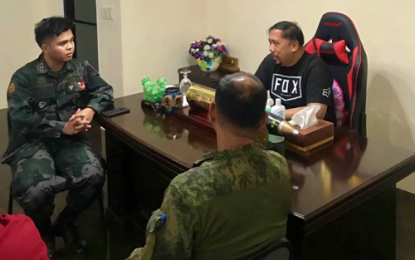<p><strong>TASK FORCE.</strong> Mayor Ohto Montawal (right) of Datu Montawal, Maguindanao meets with police and military authorities on Tuesday (Aug. 20) to form a special task group to resolve the attempt on the life of Dungguan village chairperson Safrullah Buday and three others in nearby Barangay Layog, Pagalungan town. <em>(Photo courtesy of Datu Montawal MIO)</em></p>