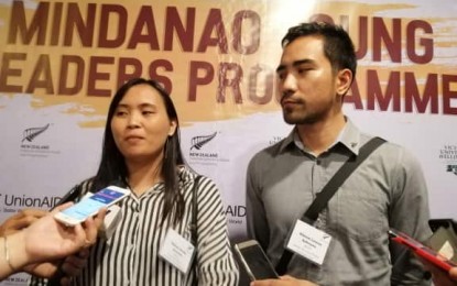 <p><br /><strong>DABAWENYO YOUNG LEADERS.</strong> Hilton Soberano and Malaya Dereka Genotiva from Davao City are among the eight scholars chosen for a four-month leadership program in Wellington, New Zealand, on Friday. <em>(PNA Photo by Che Palicte)</em></p>