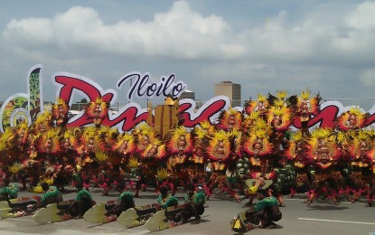<p><strong>EXPERIENTIAL DINAGYANG.</strong> Photo shows the performers of the 2019 Dinagyang Festival. Spectators will soon get a chance to feel the beat of Dinagyang as the organizer intends to come up with a merry-making or 'sadsad' instead of the Kasadyahan cultural competition.<em> (PNA file photo by Perla G. Lena)</em></p>