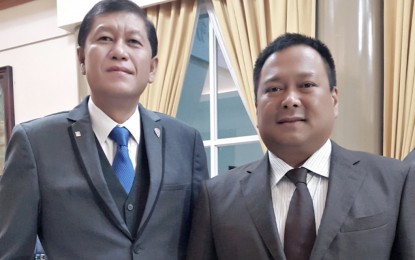 <p><strong>REMINDERS FOR STUDENT ACTIVISTS.</strong> Real estate executive Chris Malazarte poses with former senator Joseph Victor “JV” Ejercito in one of the business events he attended. Malazarte reacted on Thursday (August 22, 2019) to the walkout and snake rally done by the University of the Philippines Cebu students, saying that 'Makibaka!' is no longer an effective means to shape public policy. <em>(Photo courtesy of Chris Malazarte Facebook page)</em></p>