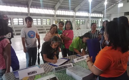 <p><strong>HELPING SMALL BUSINESSES.</strong> Residents of Paoay, Ilocos Norte participated in the "Negosyo sa Barangay" launching in Barangay Veronica, Paoay, Ilocos Norte on Tuesday (Aug. 27, 2019). The program aims to develop people in underserved communities to become successful entrepreneurs. <em>(Photo courtesy of the DTI-Ilocos Norte Facebook Page)</em></p>
<p> </p>