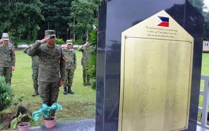 <p><strong>HEROES' DAY.</strong> Troops belonging to the Western Mindanao Command in Zamboanga City mark Monday's Heroes' Day commemoration with a wreath-laying ceremony to honor the 168 fallen heroes killed during the five-month Marawi siege in 2017. <em>(Contributed Photo)</em></p>