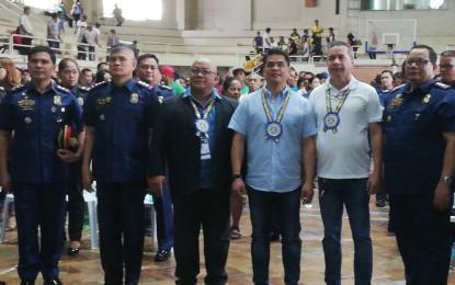 <p><strong>UNITED VS. CRIME.</strong> (From left) Lt. Col. Jimmy Laguyo, head of Regional Training School-6; Col. Romeo Baleros, provincial police director; Regional Director Joseph Celis of Napolcom-Western Visayas; Bacolod City Councilor Al Victor Espino, Pontevedra Mayor Jose Benito Alonso and Col. Henry Biñas, Bacolod city police director, lead the kick-off ceremony of the 25th National Crime Prevention Week held at the Negros Occidental Multi-Purpose Activity in Bacolod City on Monday. This year’s theme is “Buhay Pahalagahan, Komunidad Magtulungan, Krimen Hadlangan”. <em>(Photo by Nanette L. Guadalquiver)</em></p>
