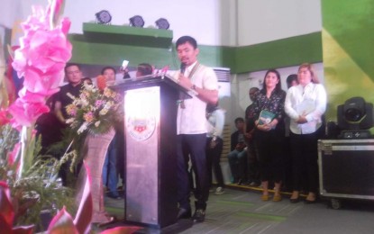 <p><strong>INSPIRATIONAL TALK.</strong> Senator Emmanuel Pacquiao delivers his inspirational message to the Bulakenyo students during Scholars' General Assembly at the Capitol Gymnasium in Malolos City, Bulacan on Thursday (Sept. 12, 2019). He also led the distribution of scholarship grants to students from public senior high school, state universities and colleges, and other private schools in Bulacan. <em>(Photo by Manny Balbin)</em></p>