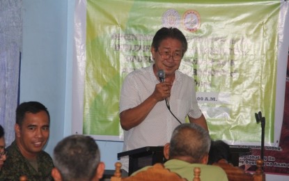 <p><strong>TO END INSURGENCY.</strong> Calbiga, Samar Mayor Melchor Nacario talks to members of the newly-formed municipal task force to end local communist armed conflict during its organizational meeting on Thursday (September 12, 2019). Calbiga is the second town in Samar province to form the task force to help end insurgency.<em> (Photo courtesy of Philippine Army 46th Infantry Batallion)</em></p>