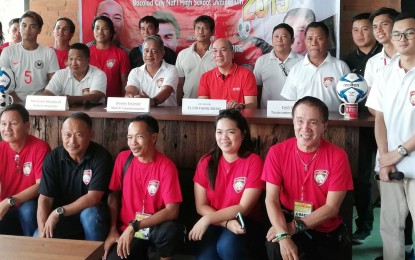<p><strong>FUTSAL TOURNEY.</strong> Bacolod City Vice Mayor El Cid Familiaran (seated, 2nd from right) with (seated, from left) referee inspector Montano Mondia III, match commissioner Dennis Estaniel, and tournament manager Emil Goto, and coaches of participating teams, during the press conference for the 1st Vice Mayor El Cid Familiaran Futsal Festival on Thursday. <em>(PNA photo by Nanette L. Guadalquiver)</em></p>