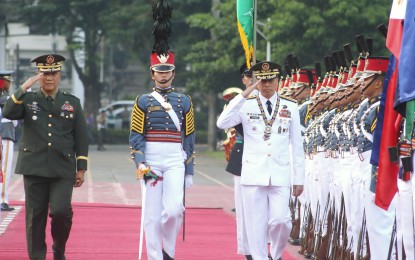 <p><strong>NEW CHIEF.</strong> Newly installed Armed Forces of the Philippines (AFP) Chief-of-Staff, Lt. Gen. Noel Clement (3rd from left), troops the line of Philippine Military Academy cadets during the change of command ceremony at Camp Aguinaldo in Quezon City on Tuesday (September 24, 2019). Clement is a member of PMA Sandiwa Class of 1985 and hails from Lipa, Batangas. <em>(PNA photo by Joey O. Razon)</em></p>