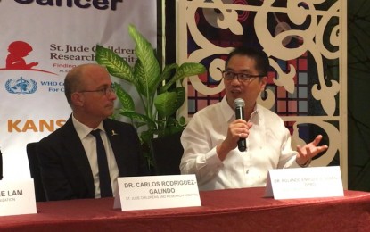 <p><strong>FIGHTING DIPHTHERIA.</strong> Health Undersecretary Rolando Enrique Domingo (right) says vaccination remains the best method to prevent the spread of diphtheria, during a press conference in Pasay City on Wednesday (Sept. 25, 2019). Diphtheria is a common bacterial infection among children that affects the nose and throat. <em>(PNA photo by Ma. Teresa Montemayor)</em></p>