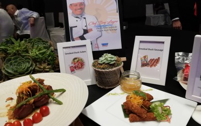 <p><strong>PORK ALTERNATIVE</strong>. Smoked duck cubes and sausages prepared by Filipino celebrity chef Pablo "Boy" Logro on Duck Day Manila at The Conrad Hotel in Pasay City on Sept. 10, 2019. Logro said now is the right time to introduce duck meat to children as part of regular dishes or meals in Filipino homes. <em>(Photo by Ma. Teresa Montemayor)</em></p>