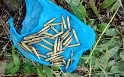 <p><strong>SEIZED FROM REBELS.</strong> Shown in photo is a total of 45 rounds of 5.56 live ammunition that were recovered by soldiers of the Philippine Army’s 62IB’s 31st Division Reconnaissance Company following a clash with Communist Party of the Philippines-New People’s Army rebels in Himamaylan City, Negros Occidental on Sunday (Oct. 6, 2019). The troops engaged some 15 communist rebels who later withdrew. <em>(Photo courtesy of 62IB, Philippine Army)</em></p>