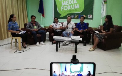 <p><strong>FOOD SAFETY AWARENESS.</strong> Officials from the Department of Health-Region 7 or Central Visayas, Food and Drug Administration-7, Department of Agriculture-7, and Department of Science and Technology-7 participate in a forum to drum up the "Food Safety Week Celebration" on the last week of October. The forum was organized by the Association of Government Information Officers and the Philippine Information Agency-7. <em>(PNA photo by John Rey Saavedra)</em></p>