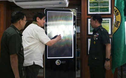 <p><strong>FREE WI-FI.</strong> DICT Secretary Gregorio Honasan presses the ceremonial button activating the free Wi-Fi at the Army General Hospital (AGH) in Fort Bonifacio, Taguig City on Tuesday (Oct. 8, 2019). The free Internet connectivity aims to uplift the morale of Philippine Army (PA) troops undergoing treatment along with their dependents and visitors aside from enhancing other communication functions of the AGH. <em>(Photo courtesy of the Army Chief Public Affairs Office)</em></p>