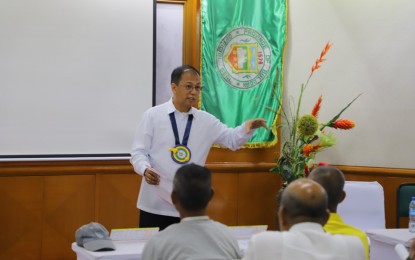 <p><strong>RETURNEES. </strong> Presidential Peace Adviser and Cabinet Officer for Regional Development and Security (CORDS) for Region 3 Carlito G. Galvez Jr. talks to the rebel returnees in Malolos City, Bulacan on Wednesday (Oct. 9, 2019).  At 12 New People’s Army rebels, including an 18-year-old mother, surrendered to the government.  <em>(Photo courtesy of OPAPP)</em></p>