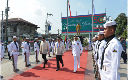 <p><strong>HOMAGE TO GEN. TRIAS.</strong> Metropolitan Manila Development Authority chair Danilo Lim leads the wreath-laying rite before the monument of Cavite’s staunch defender and hero of the revolutionary movement, Gen. Mariano Trias, on the occasion of his 150th birth anniversary at the city plaza in General Trias City on Oct. 12, 2019. He was considered the first de facto Vice President of the Philippines during the revolutionary government established at the Tejeros Convention under Gen. Emilio Aguinaldo on March 25, 1897. <em>(PNA photo by Dennis Abrina)</em></p>