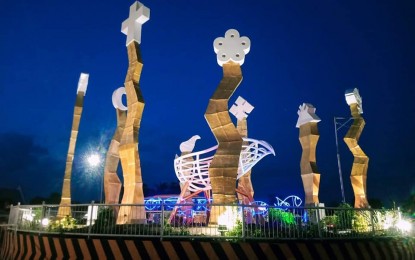 <p><strong>PEACE MONUMENT.</strong> The city government of General Santos formally unveils on Tuesday (Oct. 15, 2019) its newest cultural landmark dubbed “Monument of Peace” located at the rotunda of the Apopong-Sinawal junction or the city’s circumferential road in Barangay Apopong. Created by popular Mindanaoan artist Kublai Ponce Millan, it features at least eight main symbols based on the “Bangkapayapaan" concept that depicts the city’s character, vision and aspirations.<em> (Photo courtesy of the City Public Information Office)</em></p>
