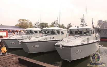 <p><strong>OFF TO MINDANAO.</strong> The Philippine Navy sends off three of its newly-activated multi-purpose attack crafts (MPACs) in a ceremony in Sangley Point, Cavite on Wednesday (Oct. 16, 2019). One of the MPACs will be assigned under the operational control of Naval Forces Eastern Mindanao while the other two are underway to the Naval Forces Western Mindanao to help in the ongoing anti-kidnapping operations of the Armed Forces of the Philippines in the area. <em>(Photo courtesy of Naval Public Affairs Office)</em></p>