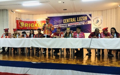<p><strong>IP PEACE INITIATIVES.</strong> Eleven leaders of the indigenous peoples (IPs) from Mindanao lead the "Usapang Pangkapayapaan-Usapang Pangkaunlaran" at the Central Luzon forum held in Clark, Pampanga on Friday (Oct. 18, 2019). At the forum, they exposed the exploitation and deception of the CPP-NPA-NDF against tribespeople. <em>(Photo by Marna Del Rosario)</em></p>