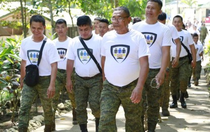 <p><strong>UNITY TRAINING.</strong> Joint Peace and Security Teams (JPST) members arrive in Parang Maguindanao to attend the internal retooling program which kicked off on Monday (Oct. 21, 2019). The JPST training will be attended by 77 members of the Armed Forces of the Philippines, 96 personnel from the Philippine National Police, and 152 members of the Moro Islamic Liberation Front-Bangsamoro Islamic Armed Forces. <em>(Photo courtesy of OPAPP)</em></p>