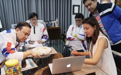 <p><strong>TORCH RELAY.</strong> Presidential Assistant for the Visayas, Secretary Michael Lloyd Dino, listens as Southeast Asian Games head for torch relay Sandra Dy (right, seated) and SEA Games Organizing Committee Ceremonies Director Mike Aguilar (right, standing) explain to him the program for the Cebu leg of the sports event, during their Cebu visit on Oct. 23, 2019. His office said Dino will lead the SEA Games Cebu leg torch relay on Nov. 16, 2019.<em> (Photo contributed by Danjick Lim)</em></p>