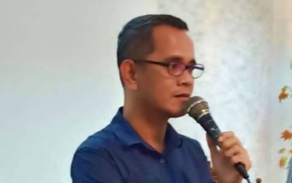 <p><strong>CRITICAL</strong>. Benjie Abdul Caballero, 38, acting station manager of Radyo ni Juan FM and provincial stringer for Remate tabloid, was shot by a gunman five times in Tacurong City on Wednesday (Oct. 30, 2019). He is in critical condition at the St. Louis Hospital. <em>(Photo grab from Benjie Caballero’s social media account)</em></p>