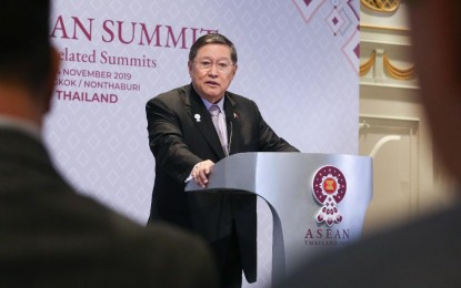 <p><strong>ASEAN SUMMIT</strong>. Finance Secretary Carlos Dominguez III holds a press conference at the Impact Challenger in Nonthaburi, Thailand on Monday (Nov. 4, 2019). Dominguez talked about topics discussed during the Asean-China Summit on Sunday.<strong> (Presidential photo)</strong></p>