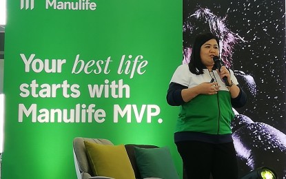<p><strong>INSURANCE, INVESTMENT PRODUCT</strong>. Manulife Philippines chief marketing officer Melissa Henson says My Vision Plan (MVP) was custom-developed for the Filipinos, basing it on their needs, during the product launch in Makati City on Monday (Nov. 4, 2019). MVP is not available in other Manulife branches abroad. <em>(PNA photo by Cristina Arayata)</em></p>